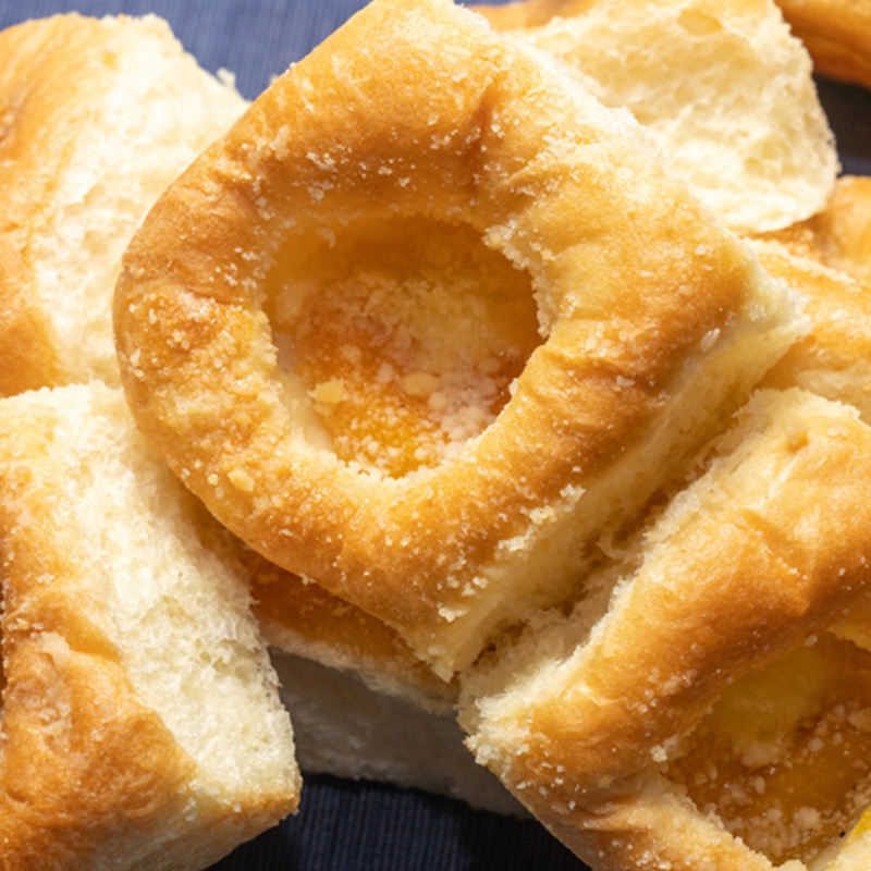 Kolache Shoppe Peaches and Cream Kolache